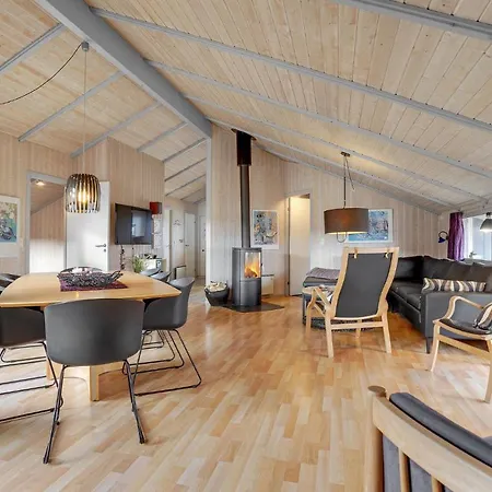 Smukt Hjem I Hvide Sande Med Sauna